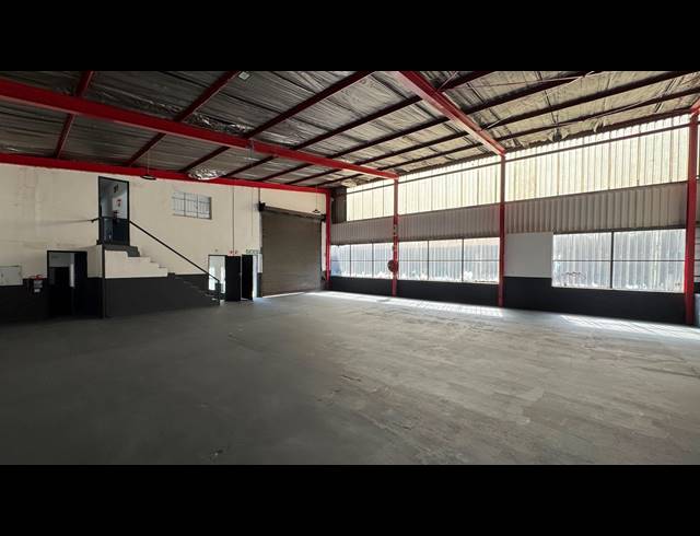 377M² WAREHOUSE TO LET IN WYNBERG